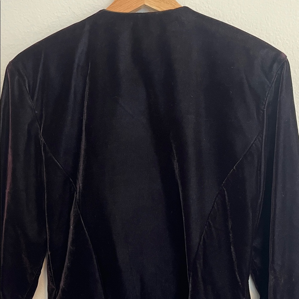 Scott McClintock Vintage Black Velvet Jacket w/ Gold Brocade Collar, Bow & Cuffs - Picture 9 of 9